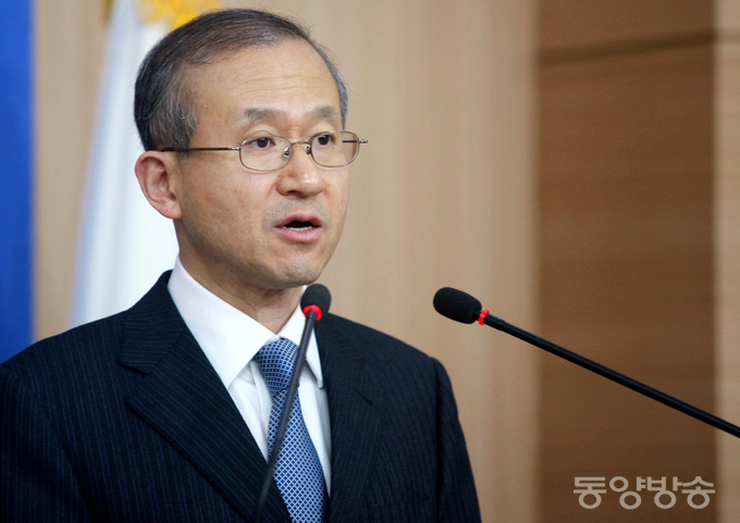 임성남 외교부 1차관은 18일 오전 서울 프레스센터에서 열린 '세계평화기자포럼' 특별강연에서 북핵문제와 관련해 "북한이 셈법을 바꾸지 않고는 생존할 수 없는 환경을 만들어야 한다"고 밝혔다./사진=장건섭 기자