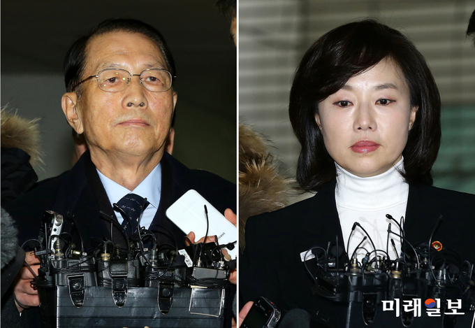 '문화예술계 블랙리스트' 작성에 관여했다는 의혹을 받고 있는 김기춘 전 청와대 비서실장(왼쪽)과 조윤선 문화체육관광부 장관이 17일 오전 서울 대치동 '박근혜 정부의 최순실 등 민간인 국정농단 사건 수사 특별검사팀' 사무실에 피의자 신분으로 소환되고 있다./사진=장건섭 기자