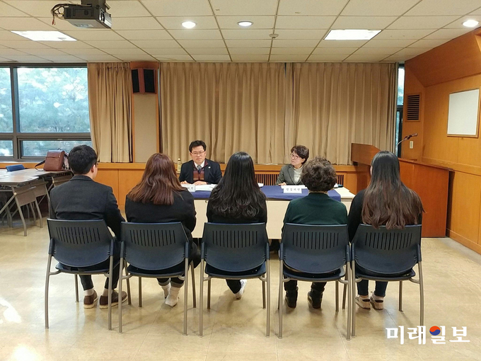서울시자원봉사센터는 시민 자원봉사 참여기회 제공을 위해 2018 평창동계올림픽․패럴림픽에서 활동할 시민 자원봉사자의 신청․접수와 모집․선발을 진행하고 있다./사진=서울시 제공
