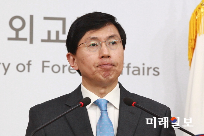 조준혁 외교부 대변인이 30일 오후 서울 종로구 세종로 외교부 청사에서 정례브리핑을 하고 있다./사진=장건섭 기자