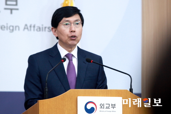 조준혁 외교부 대변인이 20일 오후 서울 종로구 도렴동 외교부 청사에서 정례브리핑을 하고 있다./사진=장건섭 기자