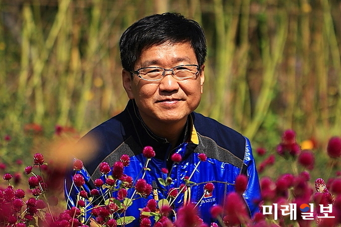 이용주 시인./사진=미래일보 DB