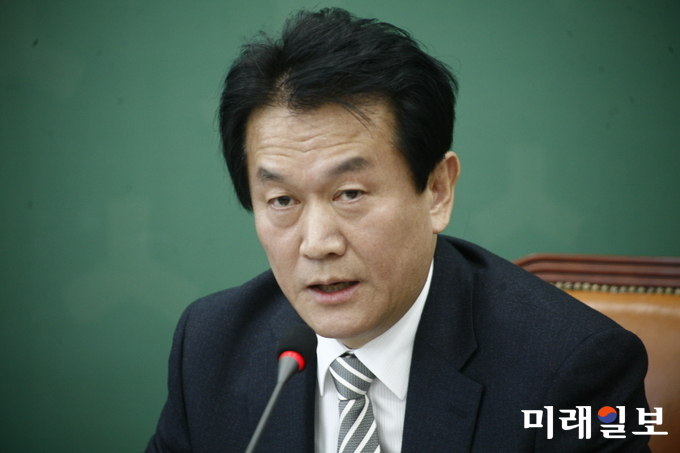 박주원 국민의당 최고위원이 15일 최고위원직을 자진사퇴했다. 지난 11월27일 최고위원회의에서 모두발언하고 있다./사진=김정현 기자