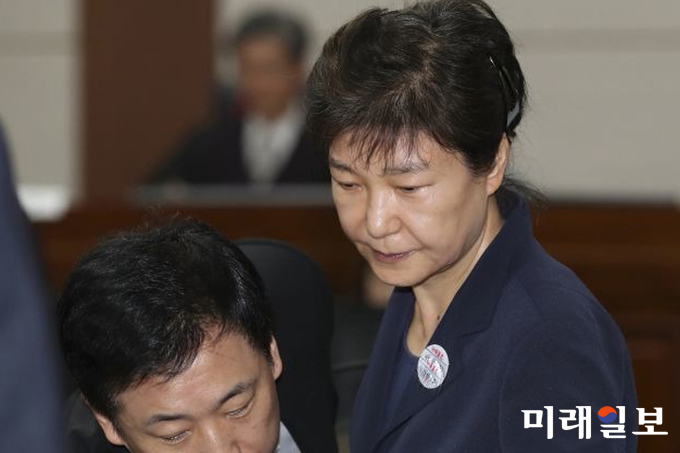 박근혜 전 대통령의 국정농단 사건 1심 선고 공판이 TV로 생중계 된다./사진=미래일보DB