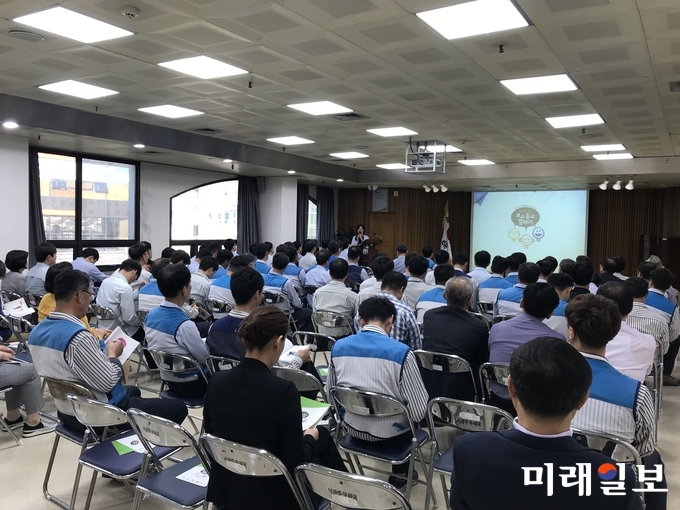 광주 서구가 주민을 대상으로 오는7월 31일까지 ‘생명사랑지킴이 양성과정’ 교육생을 모집한다. / 사진=서구청 제공
