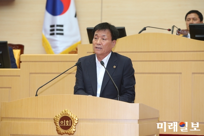 전라남도의회 김기태의원이 5분 발언을 통해 도민을 위한 의회의 역할에 총력을 기울지가고 호소했다. / 사진=전남도의회 제공