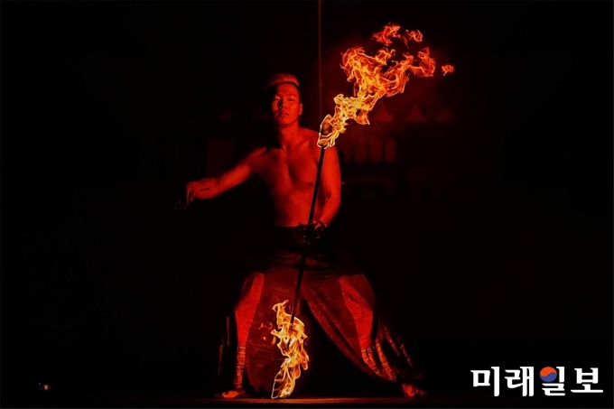 광주프린지페스티벌이 28일 오후 7시부터 5.18민주광장에서 한여름 밤하늘을 화려하게 수놓을 ‘빛의 향연’으로 펼쳐진다./ 사진=광주시 제공