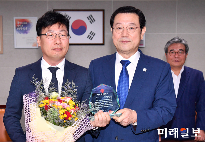 광주광역시는 ‘이달의(8월) 공무원’으로 시민안전실 재난대응과 박강영 주무관을 선정했다. / 사진=광주시 제공