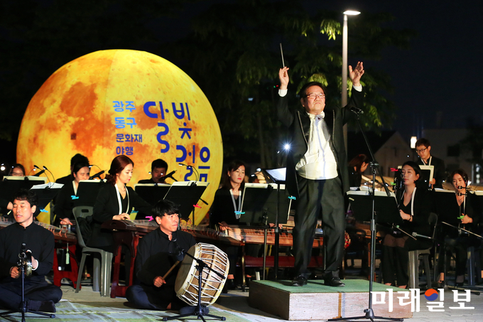 광주 동가는 문화재청이 공모한 ‘2019 문화재 활용사업’에 ‘동구 문화재야행 달빛걸음’과 ‘생생문화재 오감만족 풍류산책’이 지난해에 이어 올해에도 재선정됐다. / 사진=동구청 제공