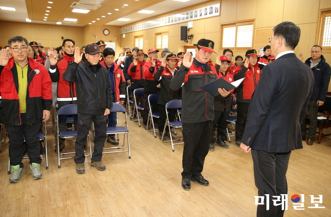 지난 1월 산불전문예방진화대 발대식 장면 / 사진=강진군 제공