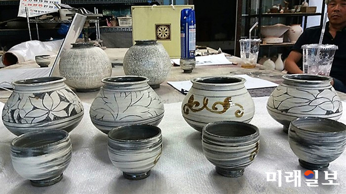 백토로 빚은 분청사기들./사진=인터넷언론인연대