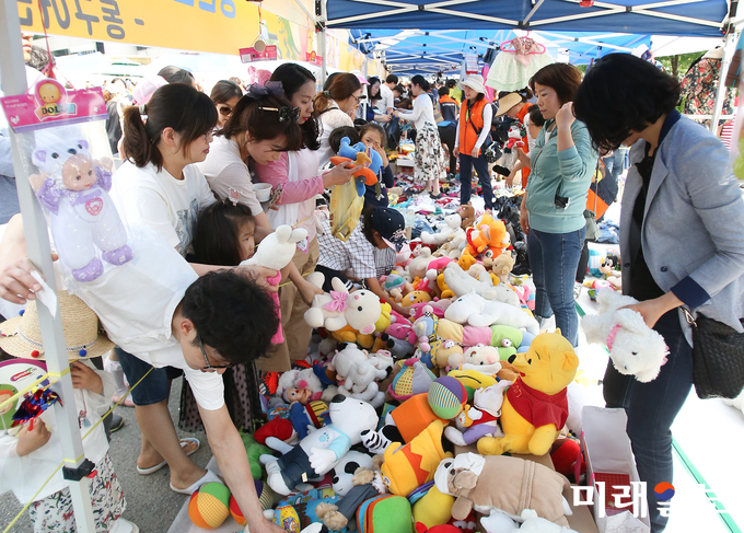 광주 동구는 오는 10일 오후 2시부터 동구 다목적체육관에서 ‘장난감 나눔축제’를 개최한다. / 사진=동구청 제공