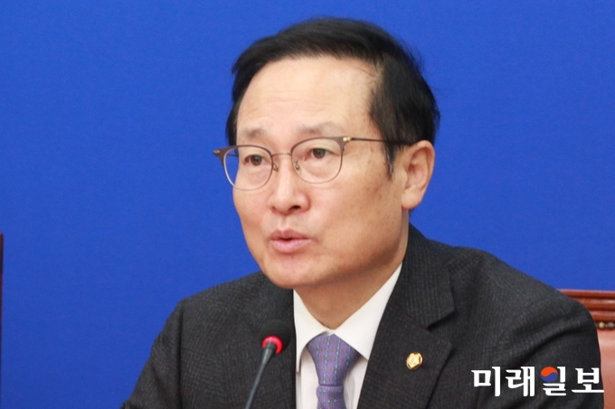 홍영표 더불어민주당 원내대표./사진=장건섭 기자