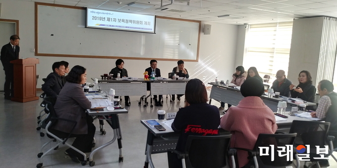 광주광역시는 지난 28일 시청에서 ‘2019년도 제1차 광주광역시 보육정책위원회’를 열고 2019년도 주요 보육정책을 심의·의결했다. / 사진=광주시 제공