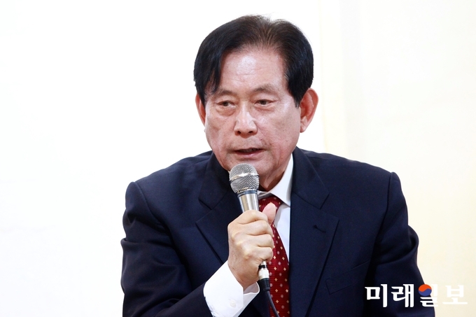 14일 오후 서울 종로구 평창동 보주박물관에서 개최된 '대한민국 대표 茶人박물관 건립관련 간담회'가 열리고 있는 가운데 김기재 전 행전자치부 장관이발언하고 있다./사진=장건섭 기자