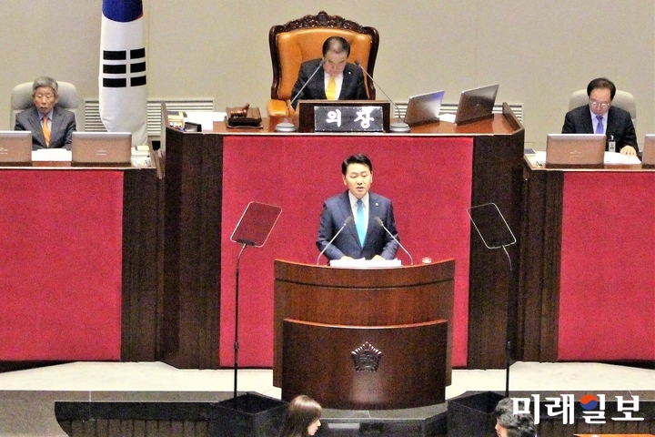 김관영 바른미래당 원내대표가 13일 국회 본회의장에서 교섭단체 대표연설을 하고 있다./사진=김정현 기자