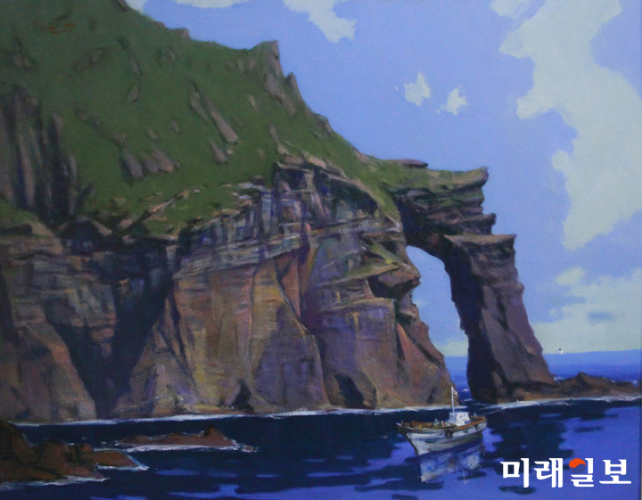 서울 여의도 국회 본관 5층 문체위 앞 전시공간 문화샛길에서 오는 5월 10일까지 열리고 있는 '국회 '남·북 미술전' 한국작가 조성호의 '독도사랑'/사진=장건섭 기자