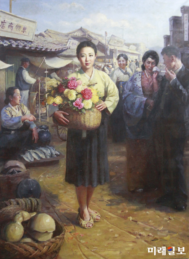 서울 여의도 국회 본관 5층 문체위 앞 전시공간 문화샛길에서 오는 5월 10일까지 열리고 있는 '국회 '남·북 미술전' 북한 공훈예술가 김은숙의 '꽃파는 처녀'/사진=장건섭 기자
