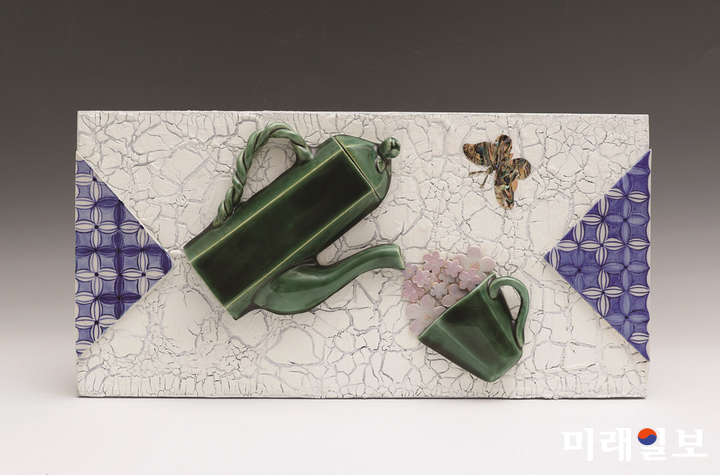 설숙영 도예작품 '봄날Ⅸ' I 397x197./사진=Ceramic Studio