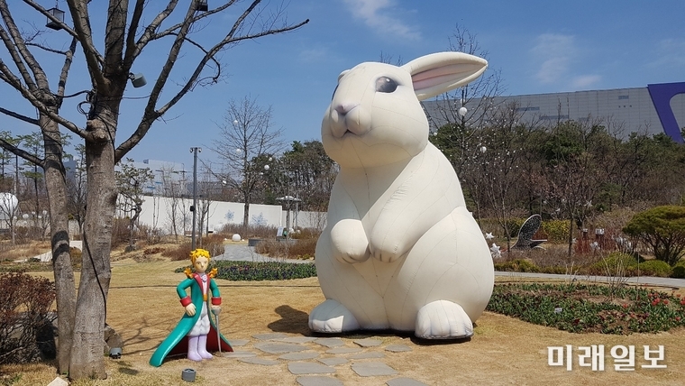 이천시 호법면 덕이로에 위치한 '별빛정원 우주' 전경 일부./사진=장건섭 기자