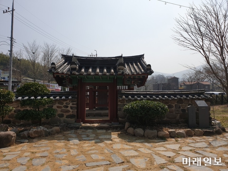 정려비각