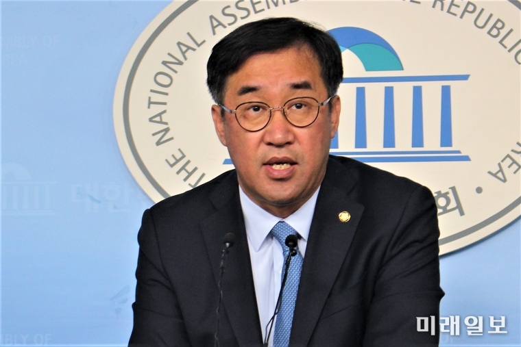 맹성규 더불어민주당 의원./사진=김정현 기자