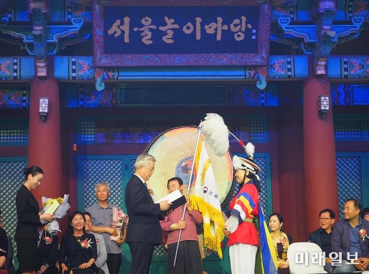 국내 최대 규모 민속축제인 ‘제60회 한국민속예술축제 및 제26회 전국청소년민속예술제’에 광주광역시 대표로 참가한 ‘광주지산농악’이 국무총리상을 수상했다. / 사진=광주시 제공