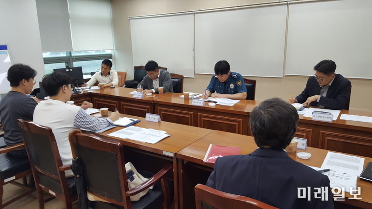 광주지방경찰청은 지난 7일 13시 본격적인 훈련을 앞두고 경찰청, 북부경찰서, 평가위원 등이 참석한 가운데 2차 컨설팅 회의를 하였다. / 사진=광주경찰청 제공