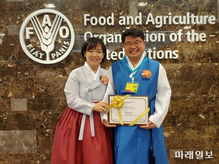 이동현 농업회사 법인 (주)미실란 대표이사가 UN식량농업기구 아태지역사무소가 주관하는 2019 모범농민에 선정돼 표창을 받았다. / 사진=전남도 제공