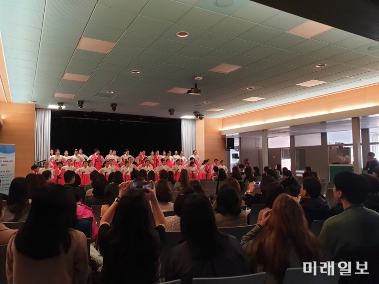 로테르담한글학교공연 모습 / 사진=광주문화예술회관 제공