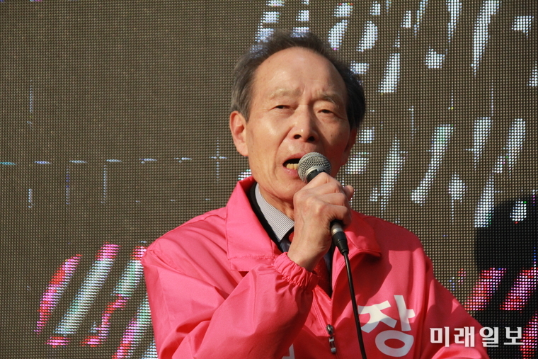 장기표 미래통합당 경남 김해을 후보./사진=박기연 기자