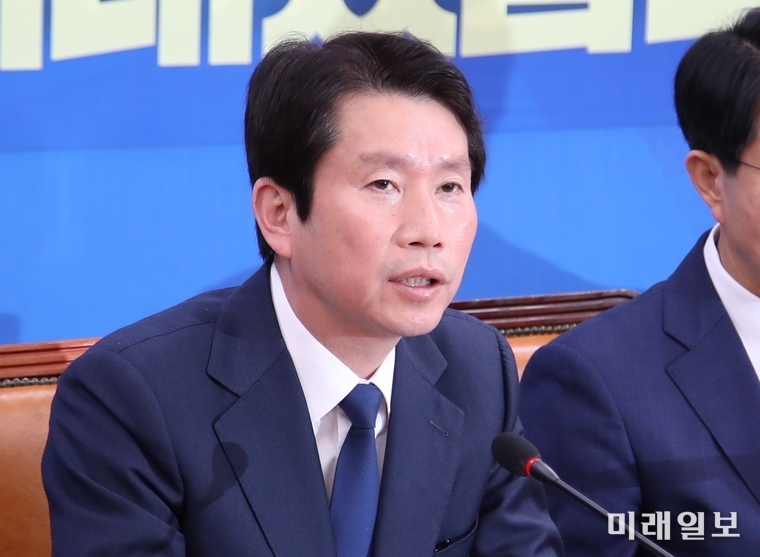 이인영 더불어민주당 원내대표가 21일 서울 영등포구 여의도 국회에서 열린 제188차 원내대책회의-제39차 상임위간사단 연석회의에서 모두발언하고 있다./사진=김정현 기자