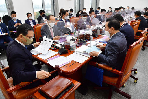 20일 서울 여의도 국회에서 열린 예산결산특별위원회 예산안등조정소위원회의가 열리고 있다./사진=공동취재단