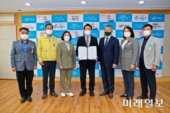 장흥군-환경부 스마트 그린도시 비전 선포 업무협약 체결./사진제공=장흥군