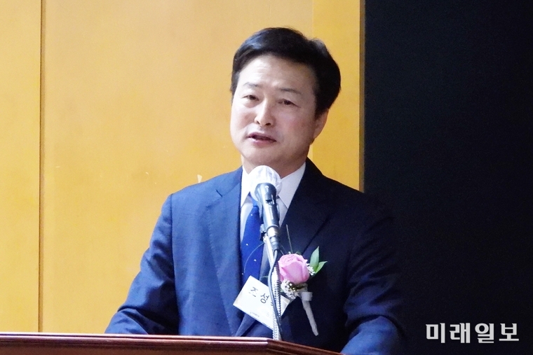 22일 오후 서울 중구 은행회관에서 열린 (사)서민금융연구원 주최·주관의 ‘보이스피싱으로부터 안전한 사회를 위한 범국민 정책토론회’에서 조성목 서민금융연구원 원장이 인사말을 하고 있다./사진=장건섭 기자