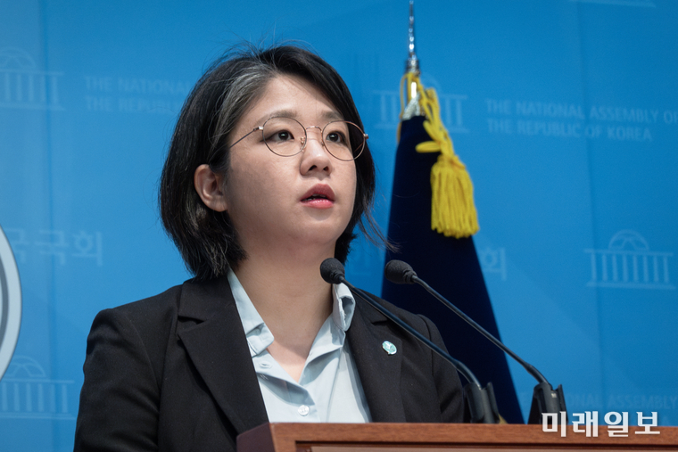 용혜인 기본소득당 대가 7일 오전 10시 서울 여의도 국회 소통관에서 가진 기자회견에서 발언하고 있다./사진=기본소득당 제공