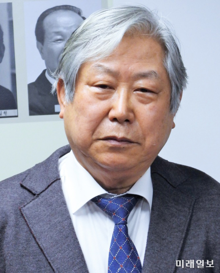 사단법인 국제PEN한국본부 이사장 재임 당시의 고(故) 창운 김용재 시인./사진=장건섭 기자