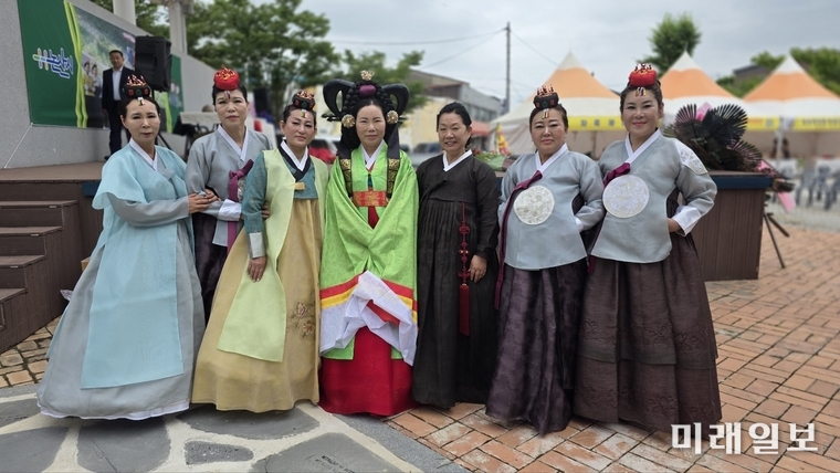 6월 14일 오후 1시부터 5시까지, 충남 강경읍 강경포구길에 위치한 '강경젓갈공원'에서 '제1회 일상 차(茶)반사 축제'가 성황리에 개최되고 있다./사진=장건섭 기자