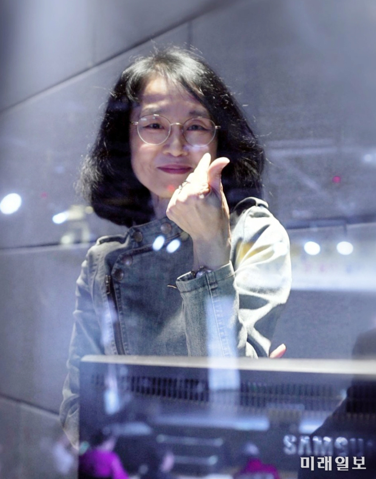 오는 7월 10일 오후, 수원 시집전문책방 '산아래 詩 다시공방'에서 북토크, '갈비뼈에 부는 청초한 바람'을 여는 박은선 시인./ⓒ미래일보