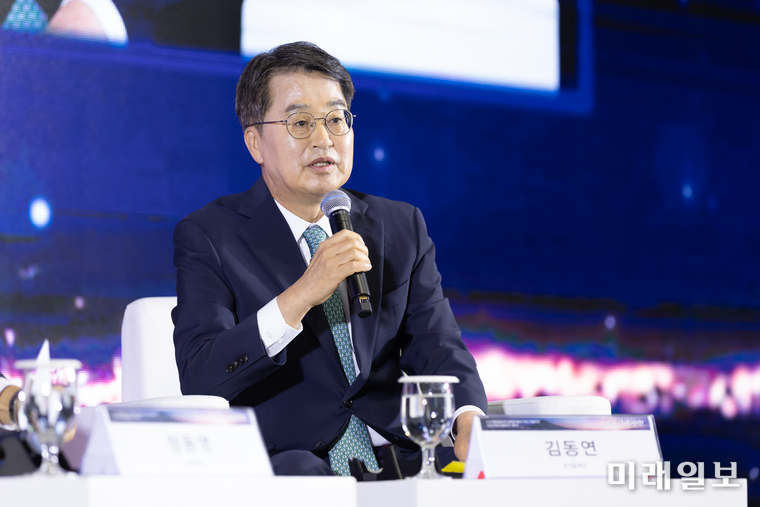 19일 경기 파주 캠프 그리브스에서 열린 '9.19 남북평화공동선언 7주년 기념식'에서 김동연 지사가 기념사를 하고 있다./사진=경기도청 제공